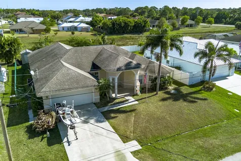 6147 Nw East Deville Circle Port Saint Lucie FL 34986