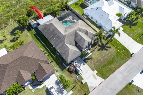 6147 Nw East Deville Circle Port Saint Lucie FL 34986