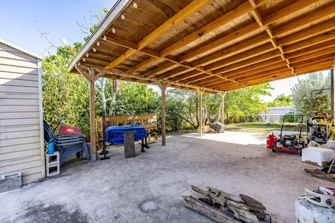 6147 Nw East Deville Circle Port Saint Lucie FL 34986