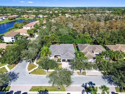 10271 Cypress Lakes Preserve Drive Lake Worth FL 33449