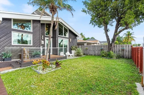 221 Nw 45th Street Oakland Park FL 33309