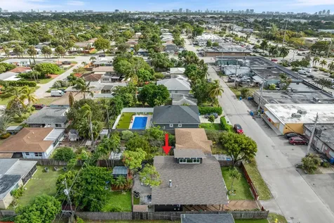 221 Nw 45th Street Oakland Park FL 33309