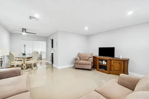 904 Sw 5th Avenue Boynton Beach FL 33426