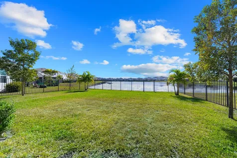 5487 Macoon Way Loxahatchee FL 33470