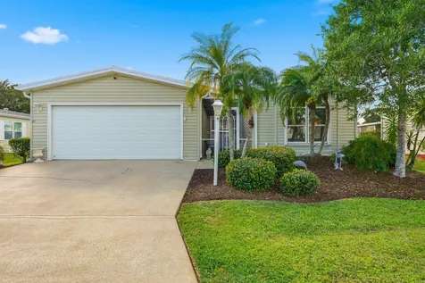8121 9th Hole Drive Port Saint Lucie FL 34952