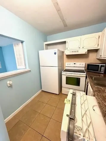 119 Berkshire F West Palm Beach FL 33417