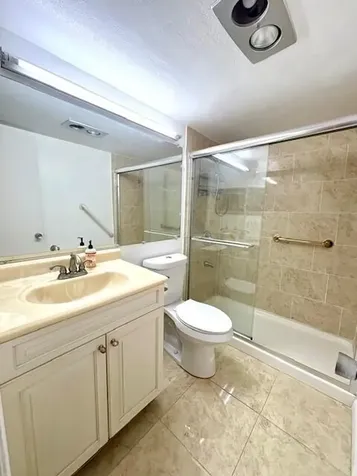 119 Berkshire F West Palm Beach FL 33417