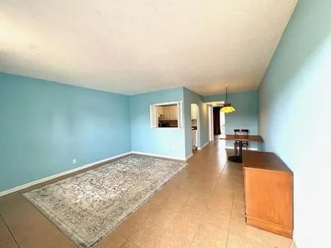 119 Berkshire F West Palm Beach FL 33417