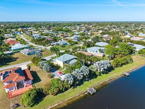 3337 Sw Crestview Road Port Saint Lucie FL 34952