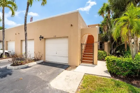 6614 Villa Sonrisa Drive Boca Raton FL 33433
