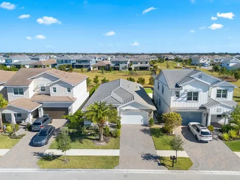 19545 Broad Shore Walk Loxahatchee FL 33470