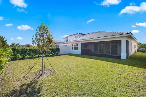 19545 Broad Shore Walk Loxahatchee FL 33470