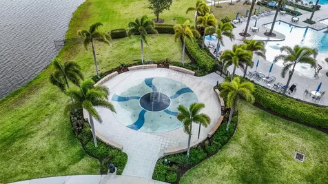 19545 Broad Shore Walk Loxahatchee FL 33470