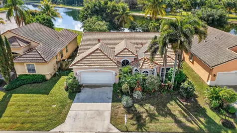 9436 Lago Drive Boynton Beach FL 33472