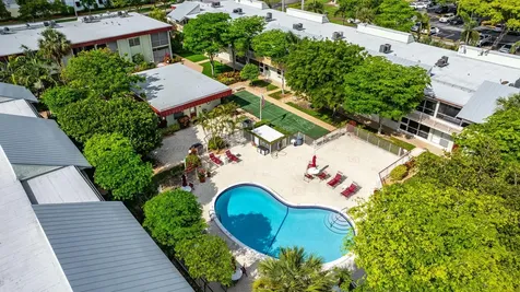 860 Se 6th Avenue Deerfield Beach FL 33441