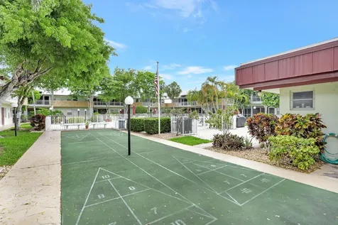 860 Se 6th Avenue Deerfield Beach FL 33441