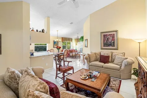 5505 Grande Palm Circle Delray Beach FL 33484