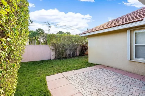 5505 Grande Palm Circle Delray Beach FL 33484