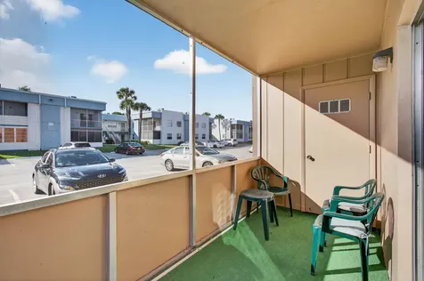642 Burgundy N Delray Beach FL 33484