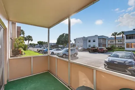 642 Burgundy N Delray Beach FL 33484