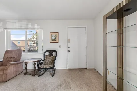 642 Burgundy N Delray Beach FL 33484