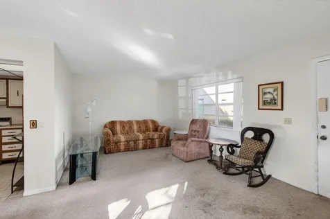 642 Burgundy N Delray Beach FL 33484