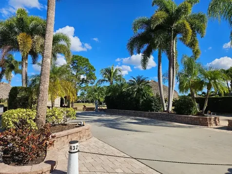 432 NW Boundary Drive Port Saint Lucie FL 34986