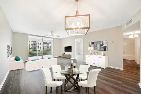 27 Abbey Lane Delray Beach FL 33446