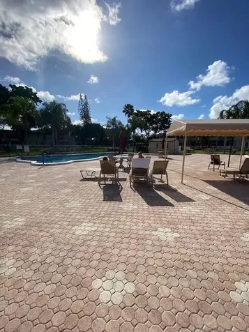 27 Abbey Lane Delray Beach FL 33446