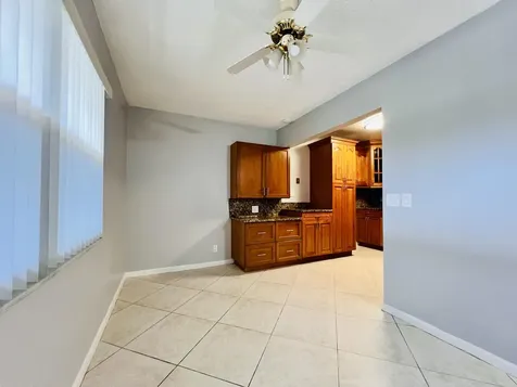 210 Somerset K West Palm Beach FL 33417