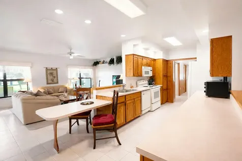 680 Memorial Drive Sebring FL 33870