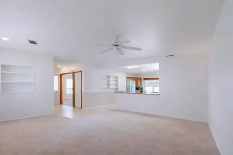 680 Memorial Drive Sebring FL 33870