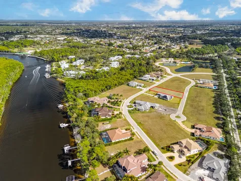 135 SE Via Lago Garda Port Saint Lucie FL 34952