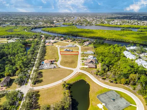 135 SE Via Lago Garda Port Saint Lucie FL 34952
