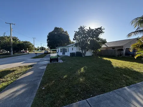 520 Nw 3rd Street Delray Beach FL 33444