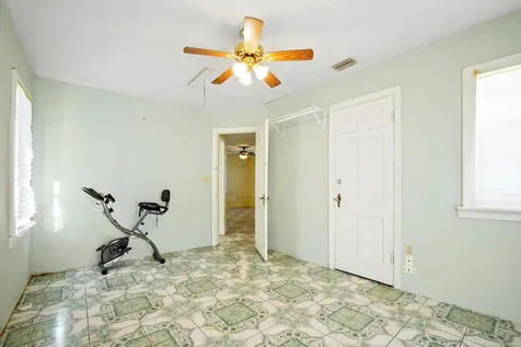 3858 Lakewood Road Palm Springs FL 33461