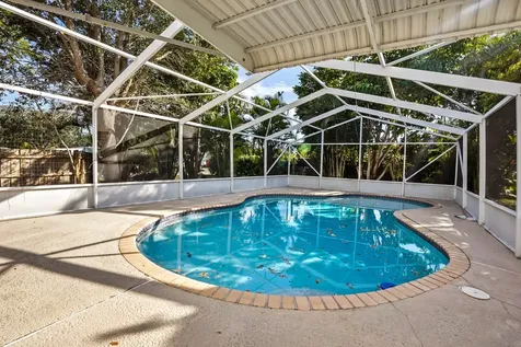 3858 Lakewood Road Palm Springs FL 33461