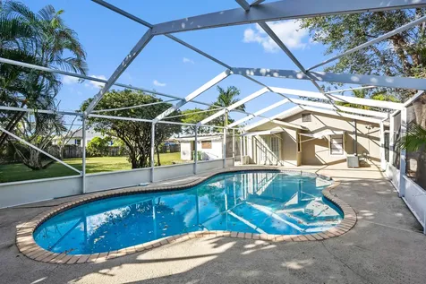 3858 Lakewood Road Palm Springs FL 33461