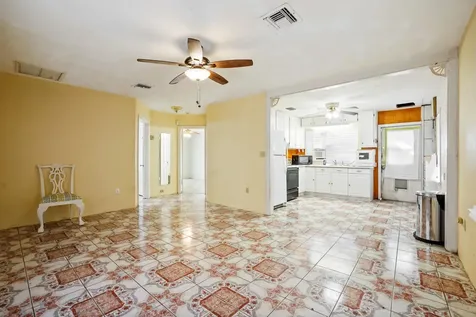 3858 Lakewood Road Palm Springs FL 33461