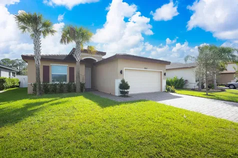 7847 Nw Greenbank Circle Port Saint Lucie FL 34987