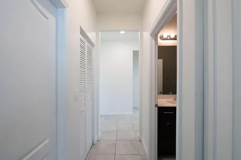 7847 Nw Greenbank Circle Port Saint Lucie FL 34987