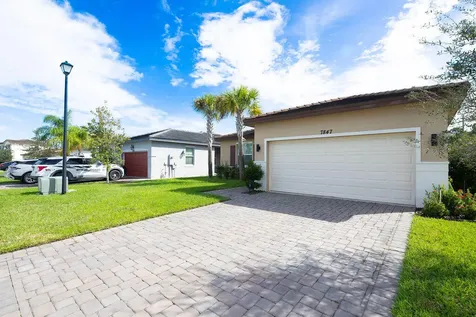 7847 Nw Greenbank Circle Port Saint Lucie FL 34987