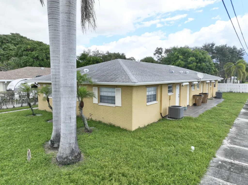 96 SE 3rd Avenue Deerfield Beach FL 33441