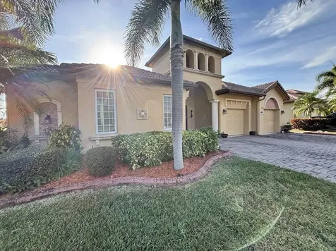 885 SW Grand Reserves Boulevard Port Saint Lucie FL 34986