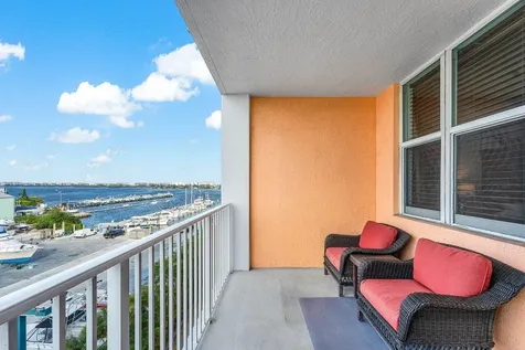 806 E Windward Way Lantana FL 33462