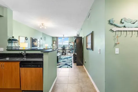 806 E Windward Way Lantana FL 33462