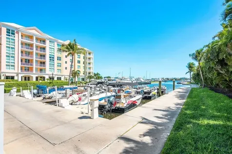 806 E Windward Way Lantana FL 33462