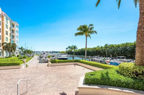 806 E Windward Way Lantana FL 33462