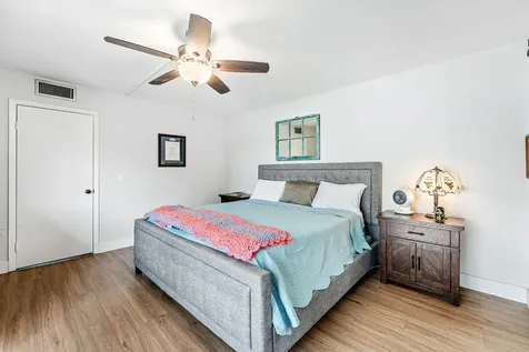 707 7th Court Palm Beach Gardens FL 33410