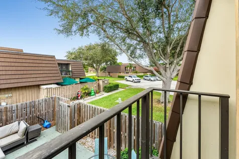 707 7th Court Palm Beach Gardens FL 33410